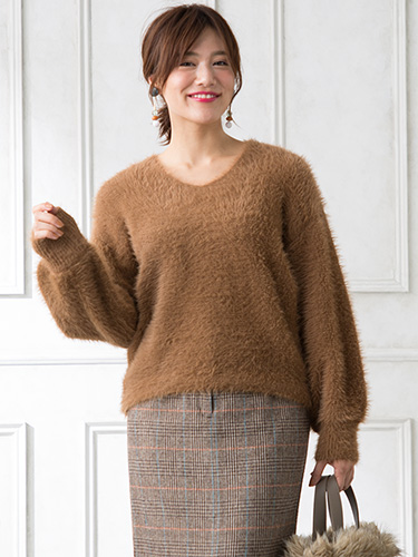 トレンドと女らしさのいいとこどり♪ニット＆小物