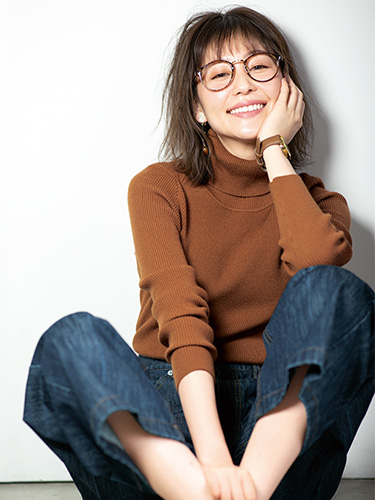 毎日着たくなる定番ニット